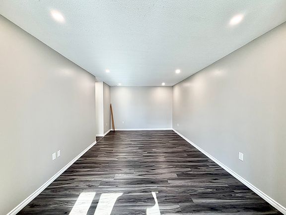 2nd image of 600 Grenfell Dr #305