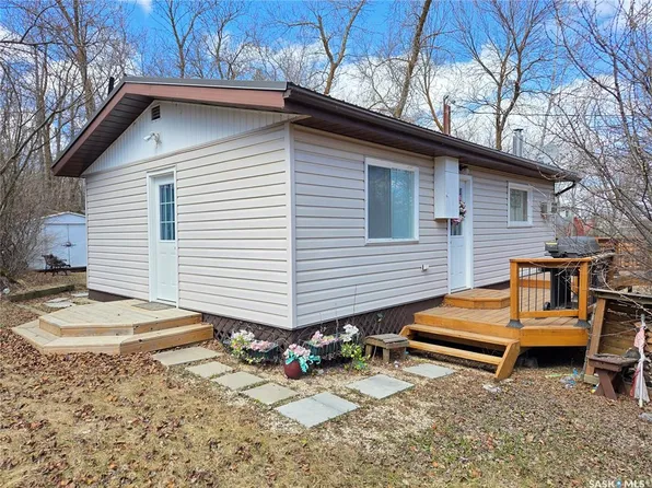 697 8th STREET, White Bear IR 70, SK S0C 0R0