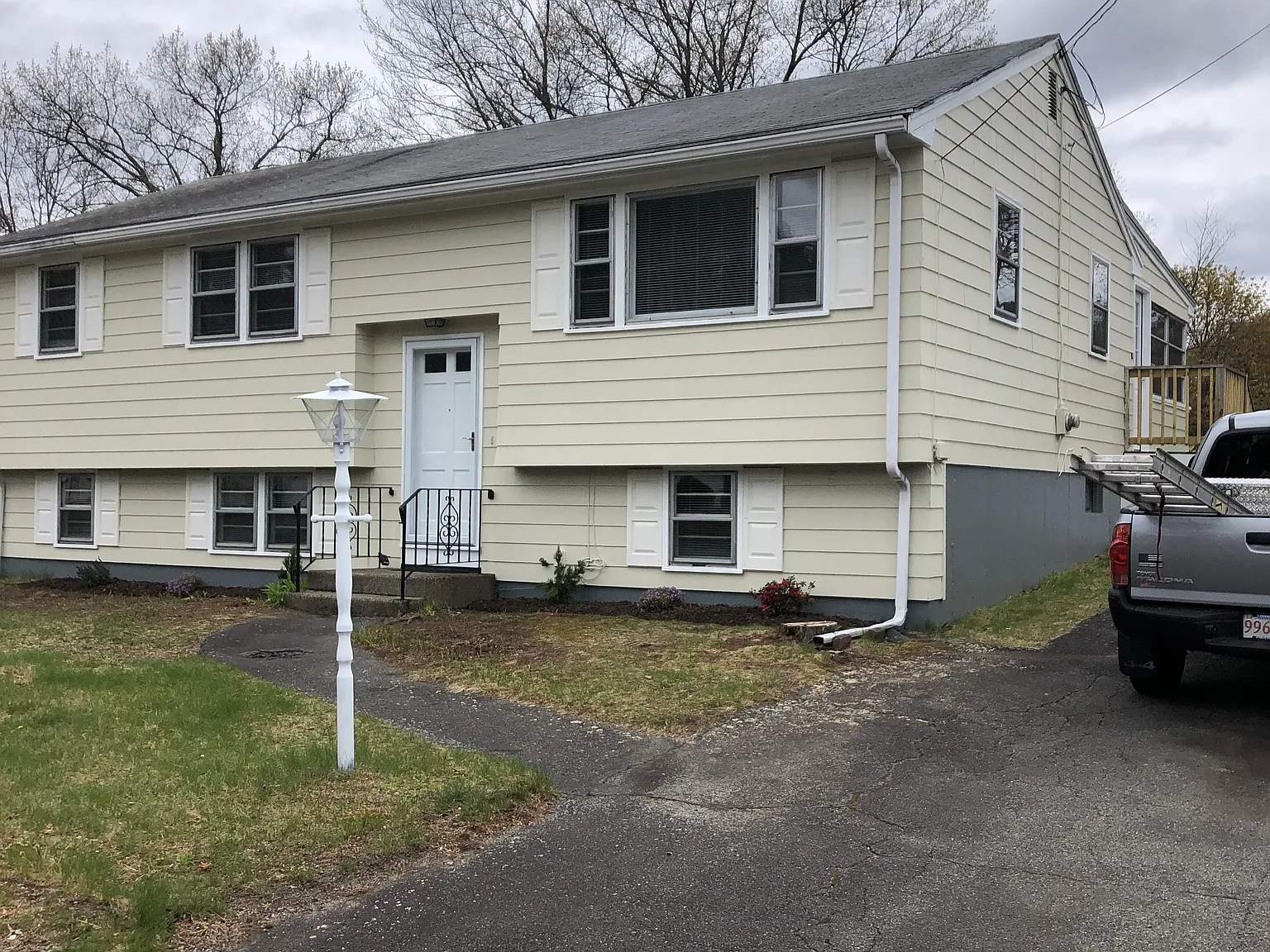 16 Harjean Rd — Photo 1