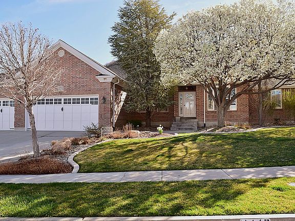 2nd image of 4663 Sunset Way