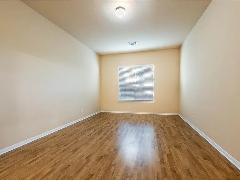 3509 Pine Needle Cir — Photo 18
