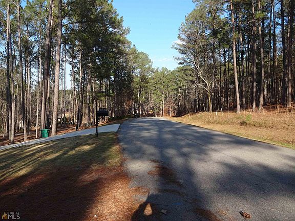 4th image of 1031 Pinehurst Dr