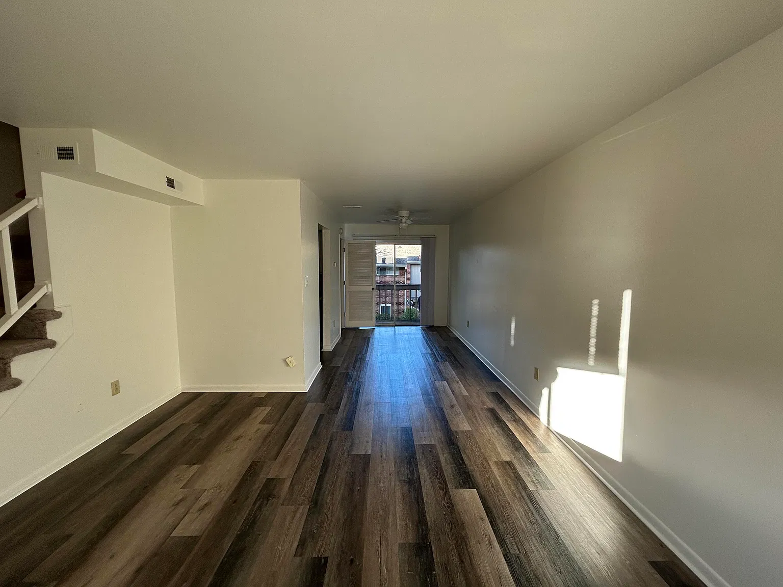 2 bed, 1.0 bath, 1200 sqft, $1,200 — Photo 3