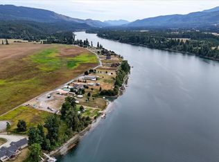 332 Reflection Dr N, Ione, WA 99139