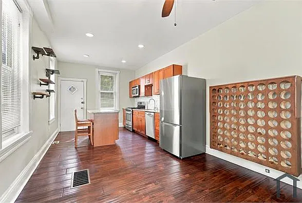 3 bed, 1130 sqft, $1,750 — Photo 4