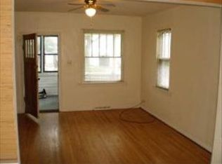 332 N Highview Ave APT 1, Elmhurst, IL 60126