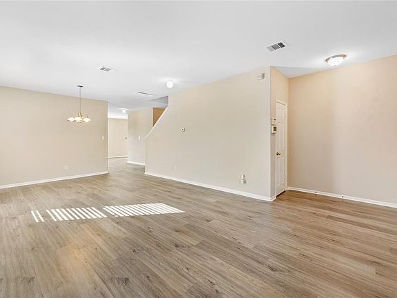 3rd image of 2803 Indigo Stone Ln