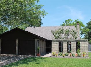 15711 Dunmoor Dr, Houston, TX 77059