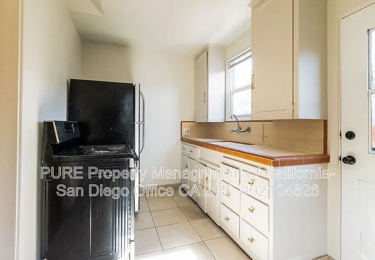 4339 Utah St — Photo 6