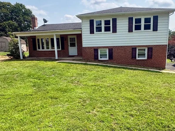 439 Valley Rd, York, PA 17407