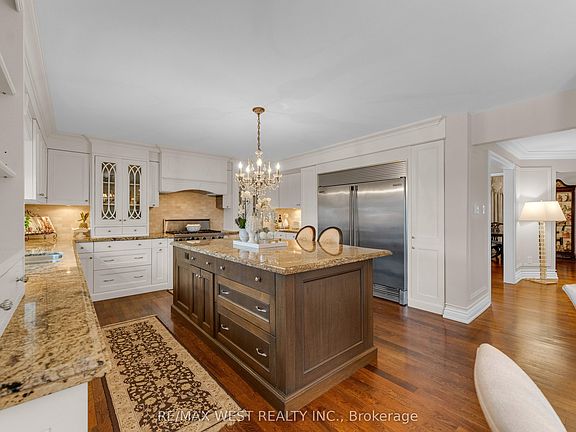 4th image of 93 Fern Valley Cres