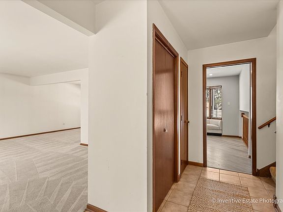 4th image of 8209 Middlebury Ave