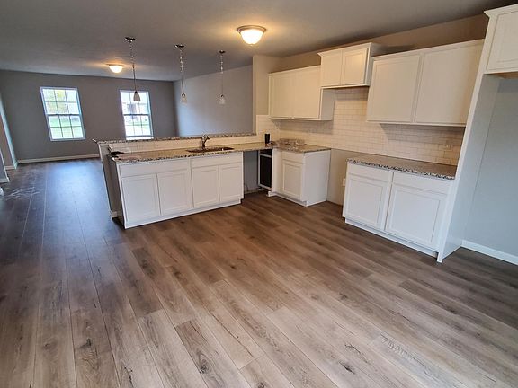 4th image of 7525 Bramling Dr SE