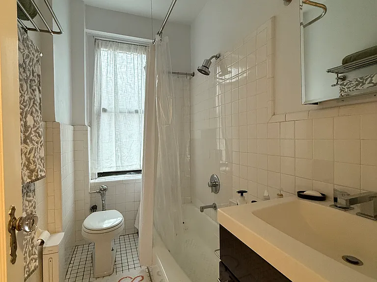 221 E 76th St #4B — Photo 8