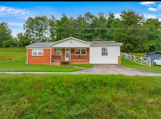 922 Chittum Dr, Tazewell, TN 37879