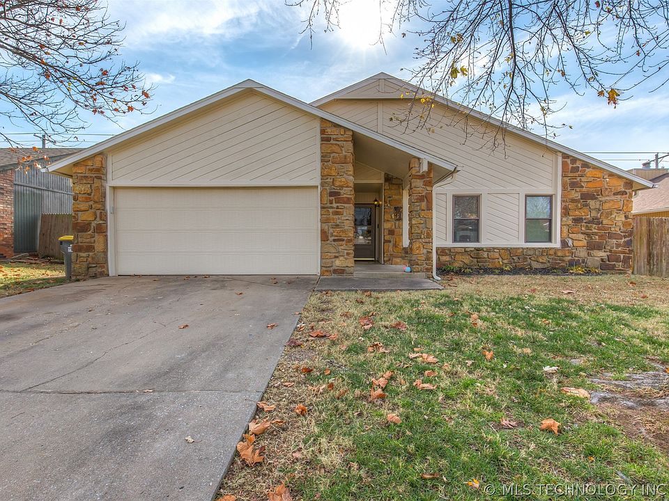 1st image of 1430 E 140th Pl