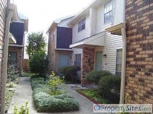 1st image of 2441 Idaho Ave