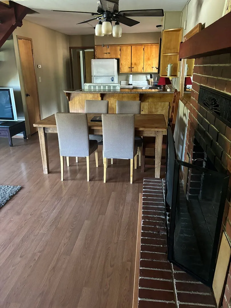 Family home in upper Kings Beach — Photo 4