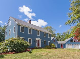 8 Rock Ridge Rd, Rockport, ME 04856