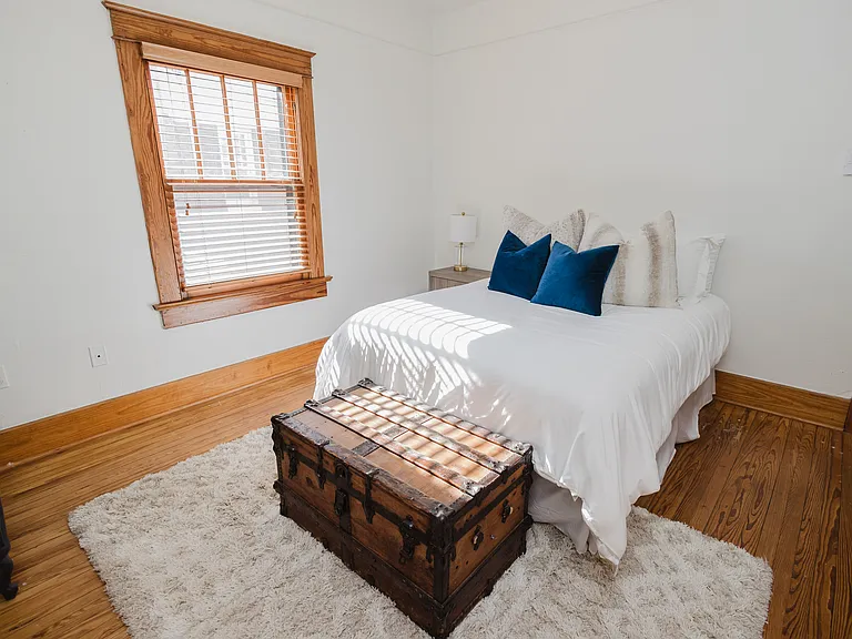 Willow St — Photo 19
