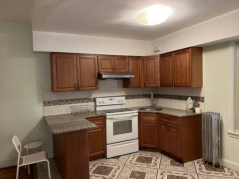 4246 Spruce St — Photo 10