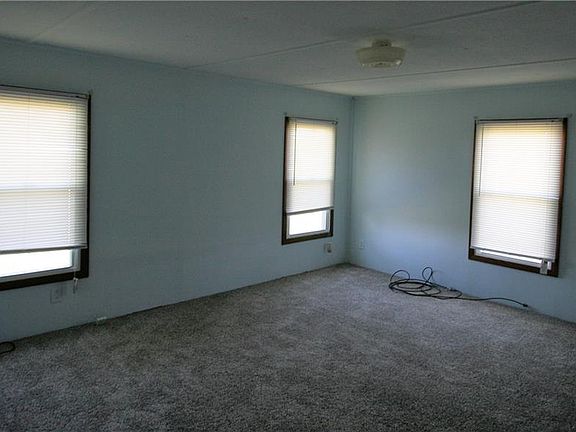 5th image of 8128 N 200 W