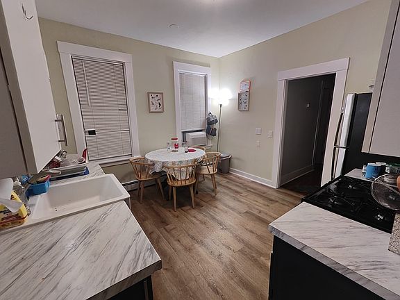 4th image of 79 Hampshire St #1