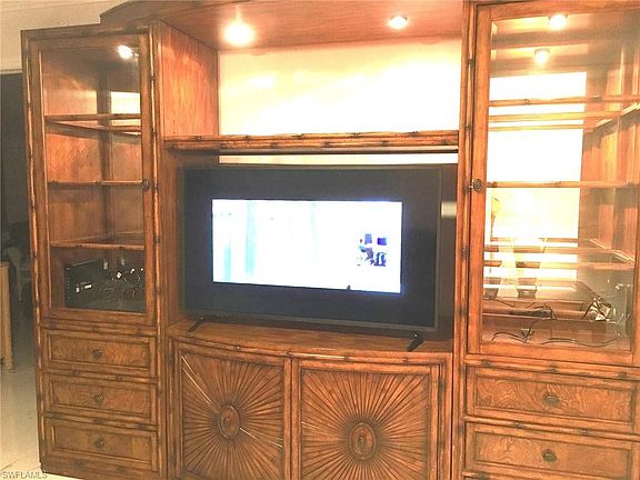 5th image of 267 Deerwood Cir APT 4