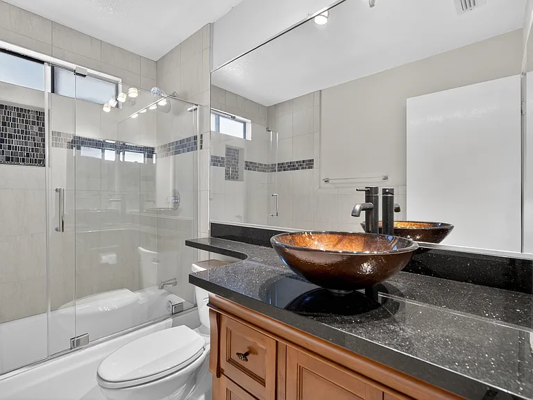 1123 S Villa Way — Photo 13