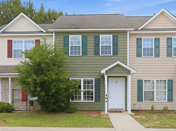 404 Springwood Dr, Jacksonville, NC 28546