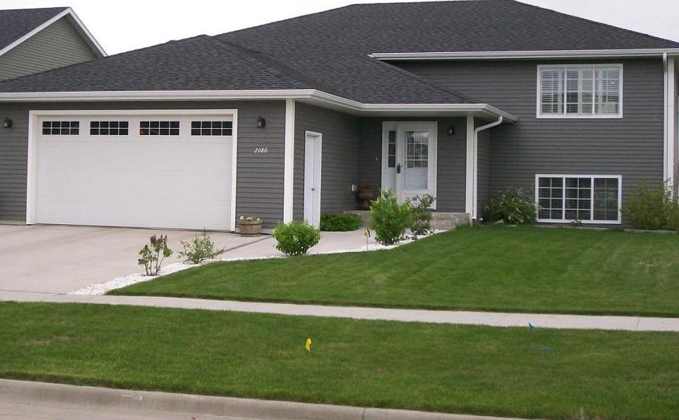 1st image of 2086 41st Ave S
