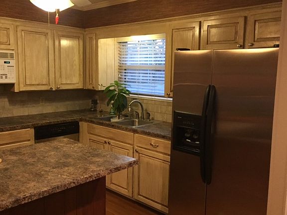 5th image of 12 Cherrywood Cir