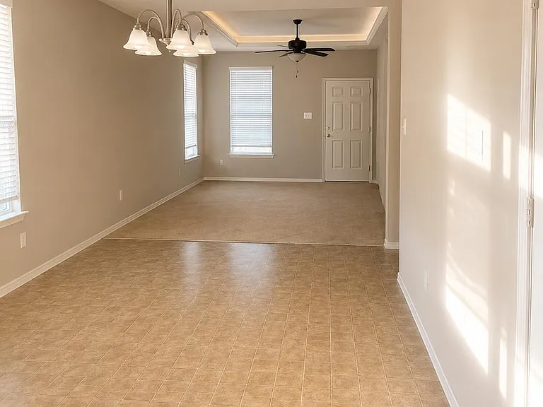 352 Martha Dr — Photo 6