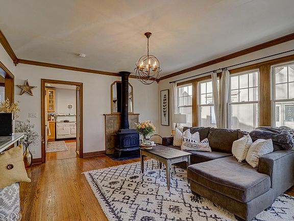 4th image of 26326 N Walnut Ave