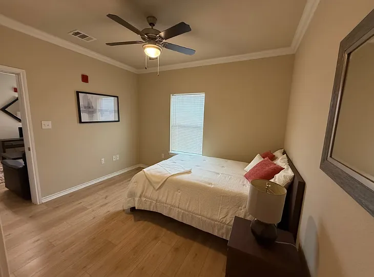 Military Village Apartments — Photo 21