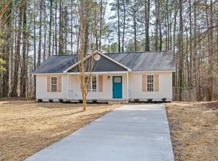 103 Callaway Ln, Selma, NC 27576