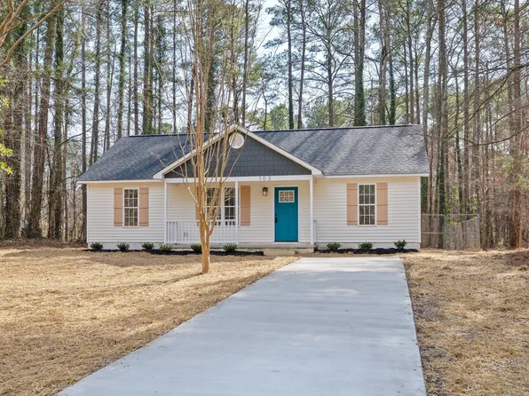 103 Callaway Ln, Selma, NC 27576