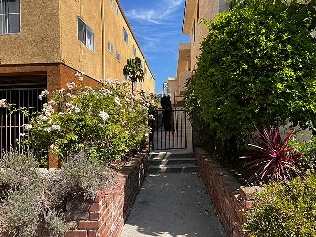 Entry way