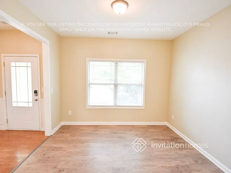 1681 Stoney Chase Dr — Photo 2