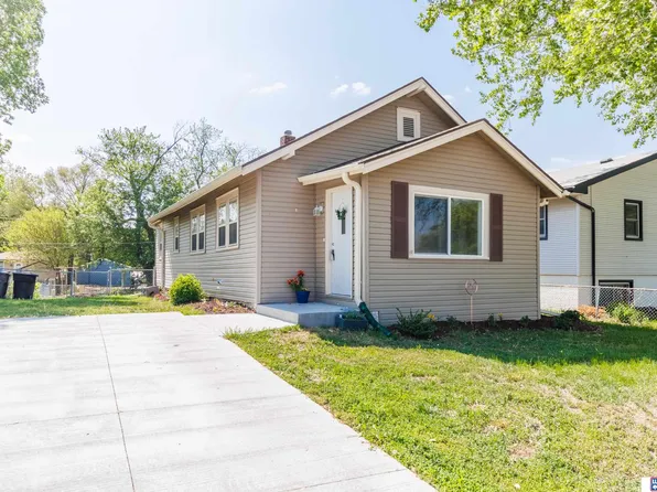 2537 N 67th St, Lincoln, NE 68507