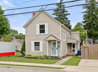 58 McDonald St, Kingsville, ON N9Y 2C3