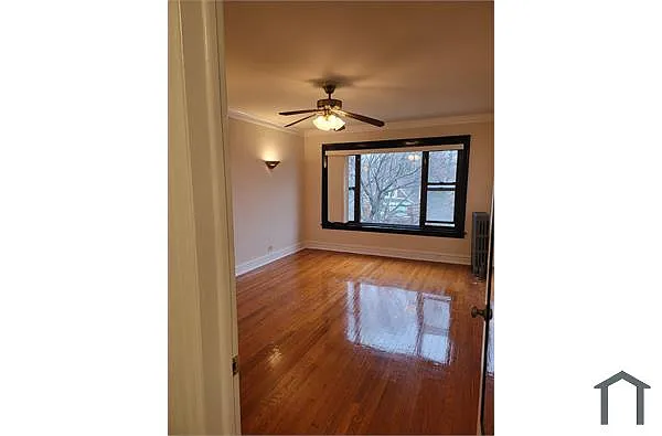 Building Photo - 8203 S Indiana Ave #3