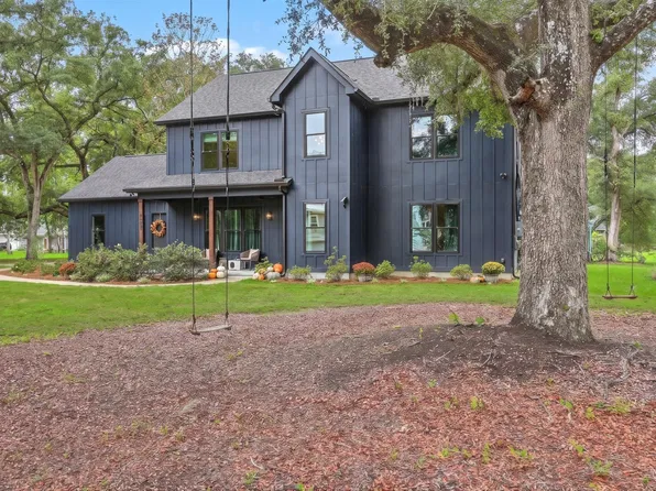 5715 Whistle Stop Ln, Ravenel, SC 29470