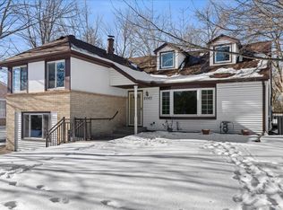 2567 Clarence St N, Maplewood, MN 55109