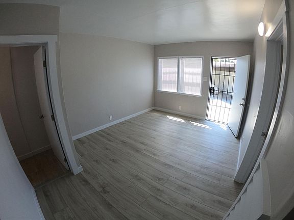 5th image of 8941 McNerney Ave