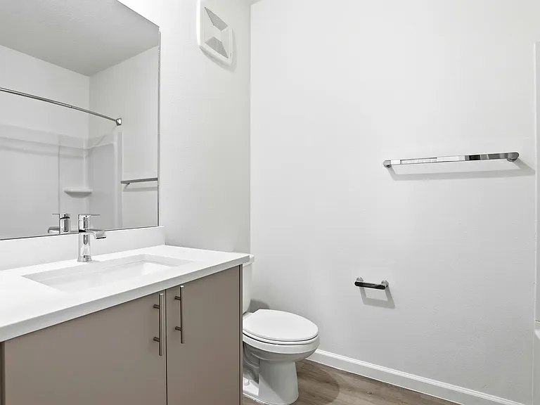 Venture Apartments — Photo 32