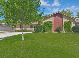 804 Sunnybrook Dr, Baytown, TX 77521
