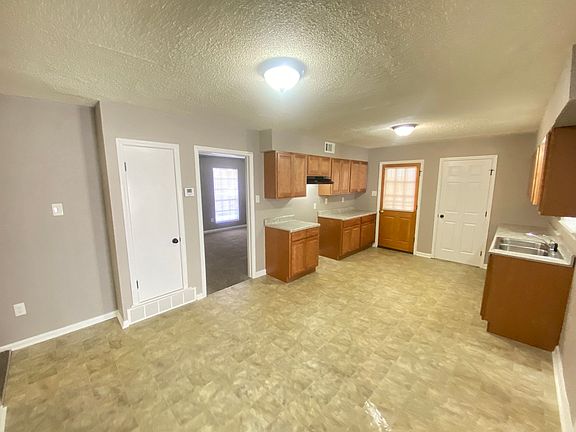 5th image of 2473 Chattering Ln