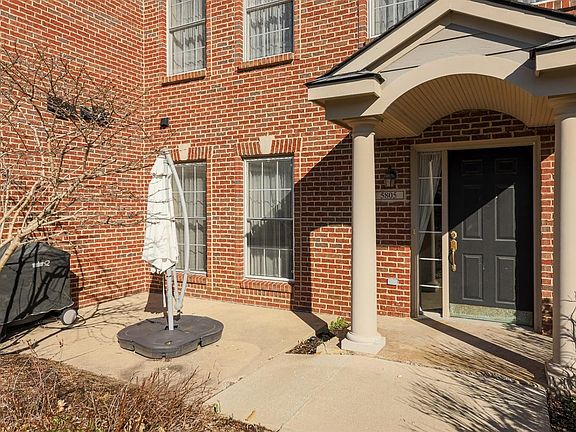 2nd image of 5805 Hampshire Ln