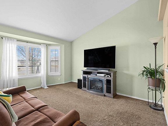 5th image of 2116 N Tschirley Rd